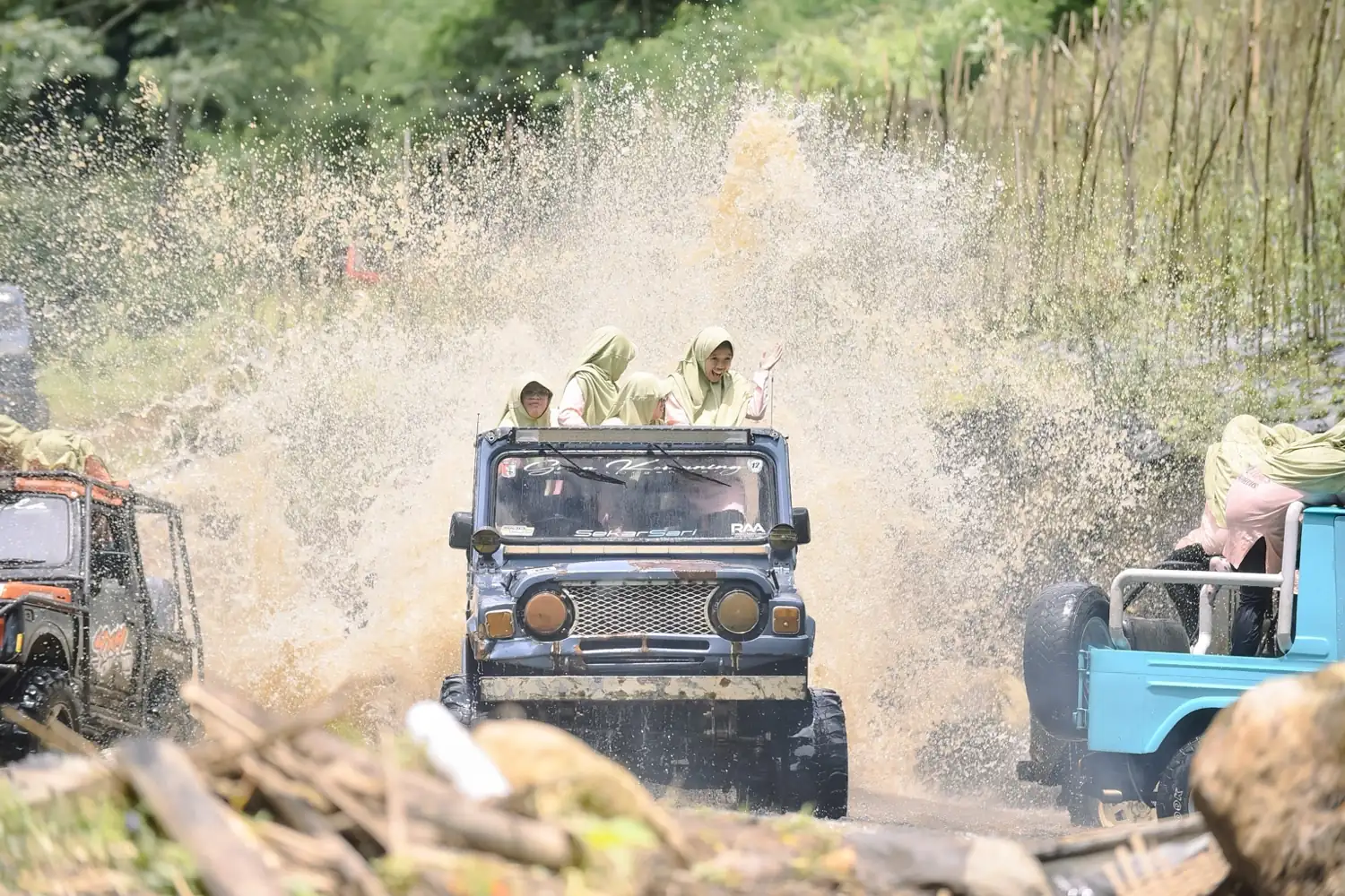 Jeep Private Green Kemuning